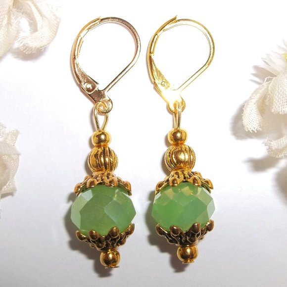 wvluckygirl Jewelry - Sparkly Earrings Set Green Aurora Borealis and Gold Fashion Jewelry NWT 7336